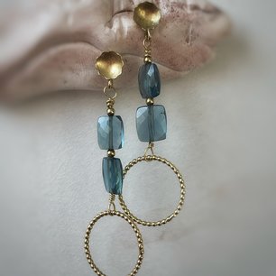 Oorbellen met London blue  topaas 